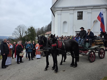 Župan se je  udeležil blagoslova konj.    